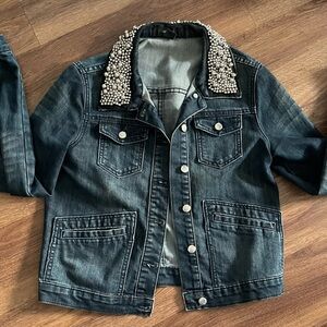 Beautiful Pearl-Studded Denim Jacket